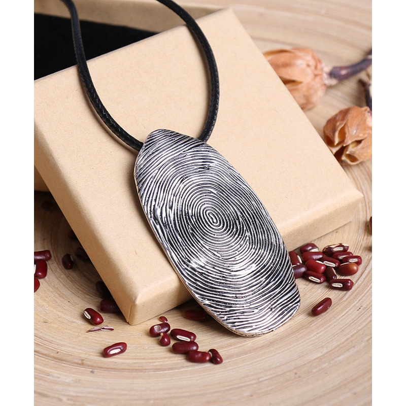 Retro Black Handmade Weaving Alloy Annual Ring Pendant Necklace