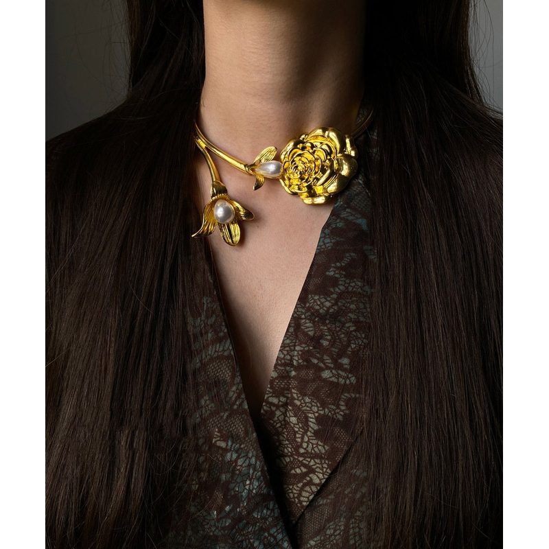 Art Gold Copper Alloy Pearl Camellia Necklace
