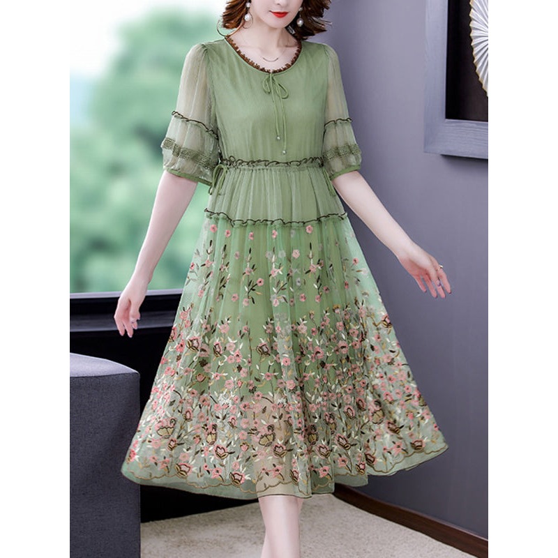 Elegant Bodycon Embroidery Floral Silk Dress