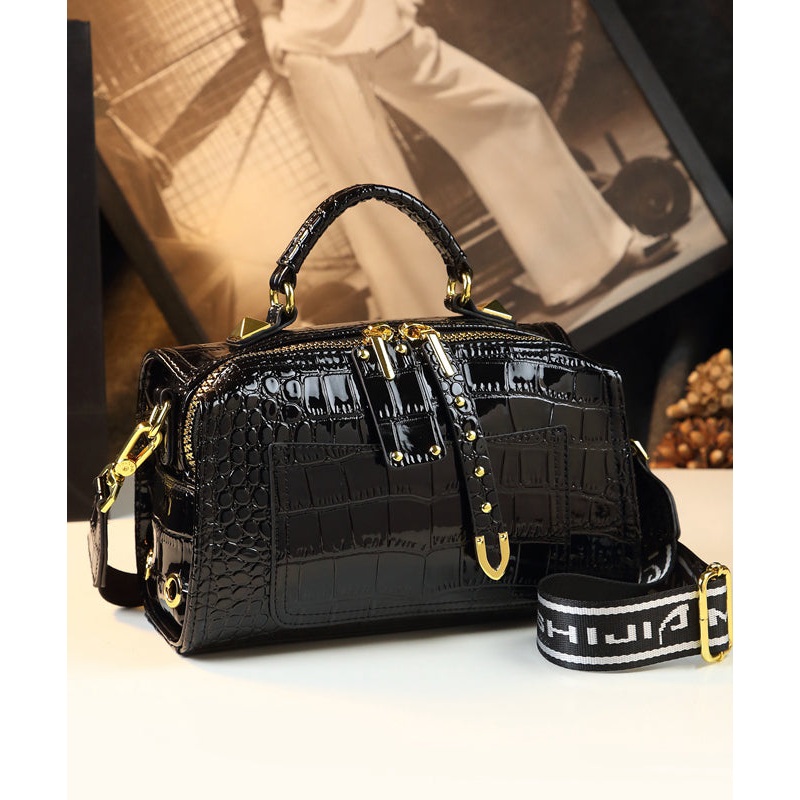 Fine Alligator Pattern Durable CrossBody Women Handbags