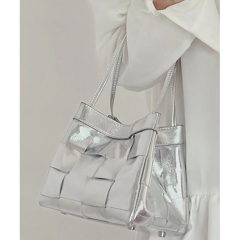 Natural Silk Zippered Faux Leather Tote Handbag