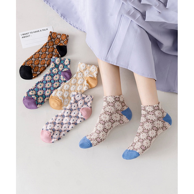 Style Floral Jacquard Women Cotton Low Cut Socks