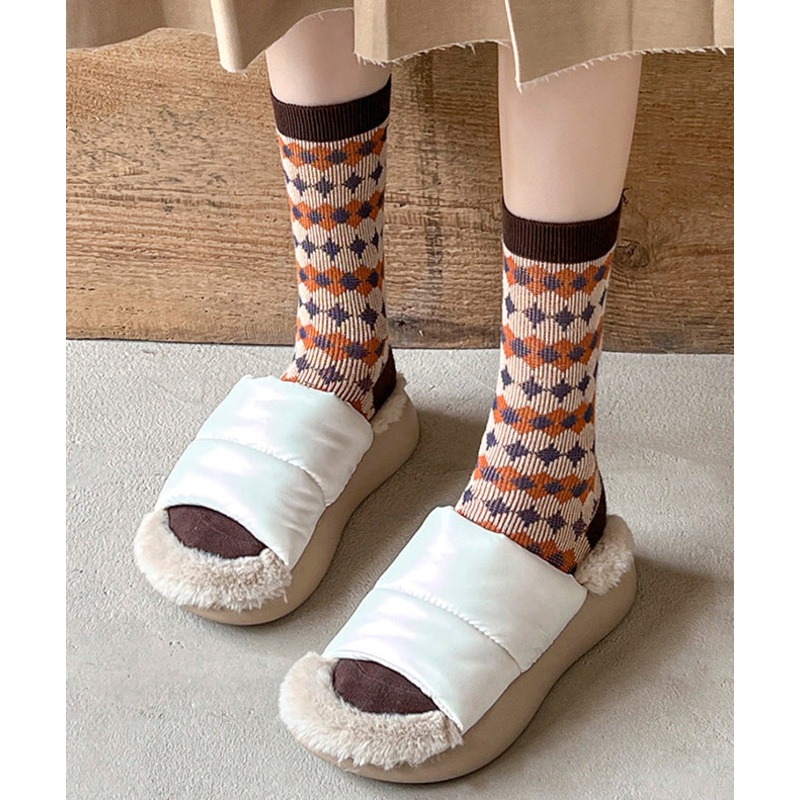 Style Geometric Plaid Jacquard Cotton Mid Calf Socks