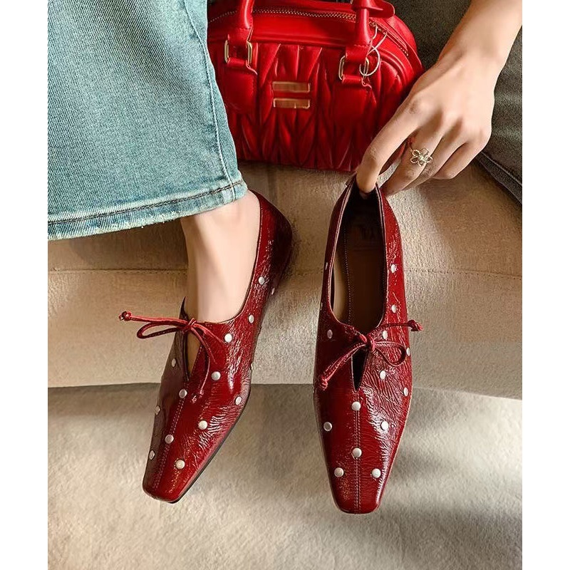 Stylish Red Cowhide Leather Flat Feet Shoes Bow Rivet