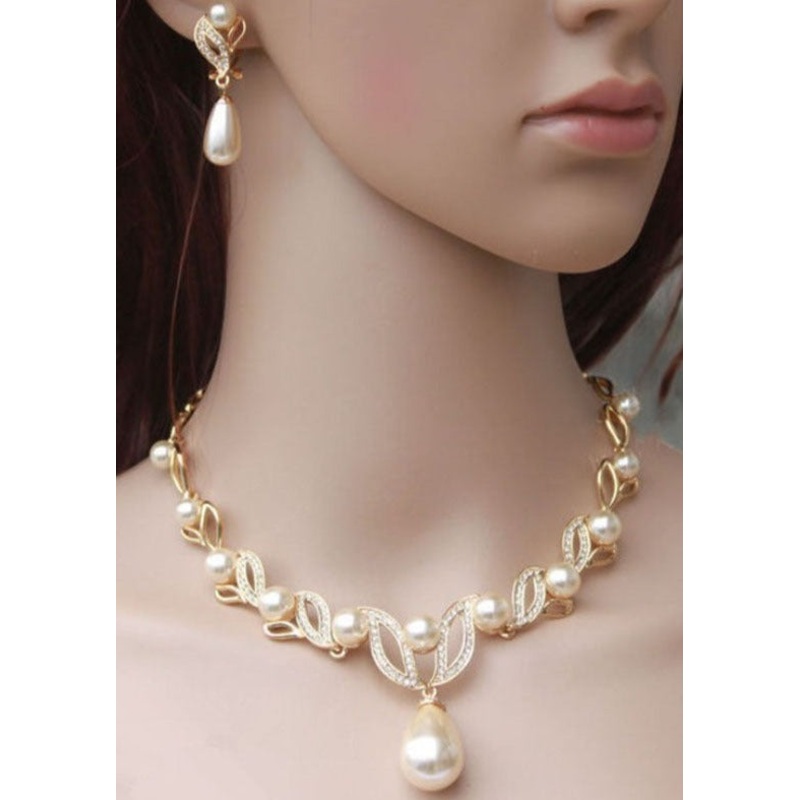 Elegant Gold Alloy Pearl Zircon Pendant Necklace